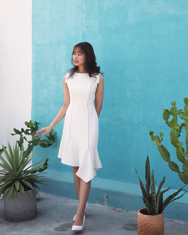 Đầm đuôi xéo thiết kế cho nữ Vuông shop Đầm đuôi xéo thiết kế cho nữ Vuông shop