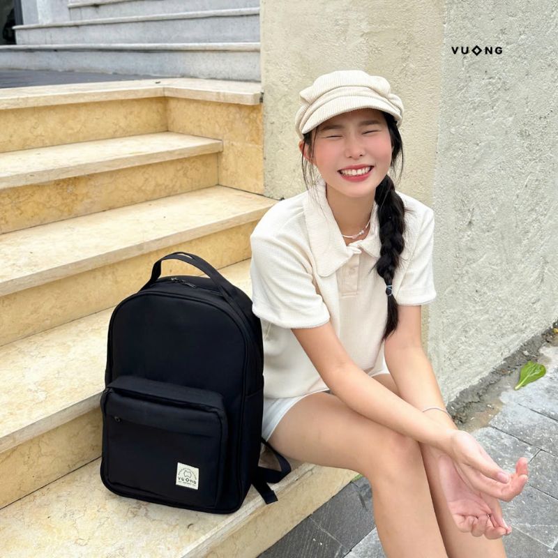 balo-laptop-unisex-boxy-mau-den-2-1