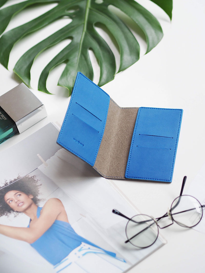Passport cover quà tặng giá rẻ hcm
