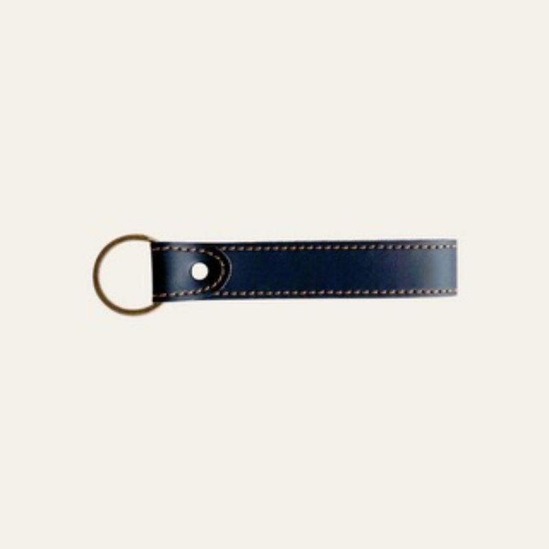 Minimalist black leather lanyard keychain with metallic clasp