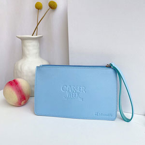 TÚI CLUTCH DA PU IN LOGO